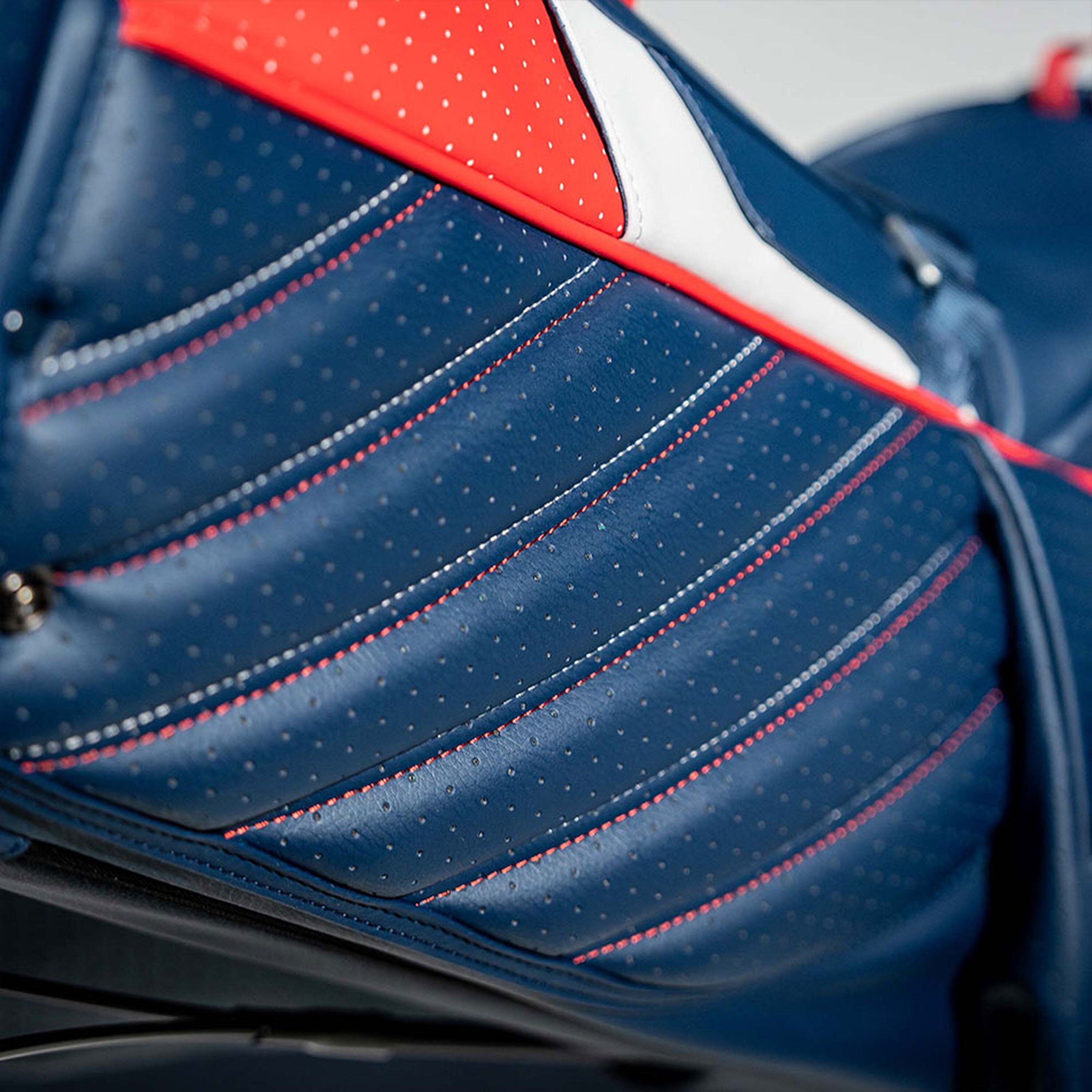 OGIO SHADOW Golf Bag