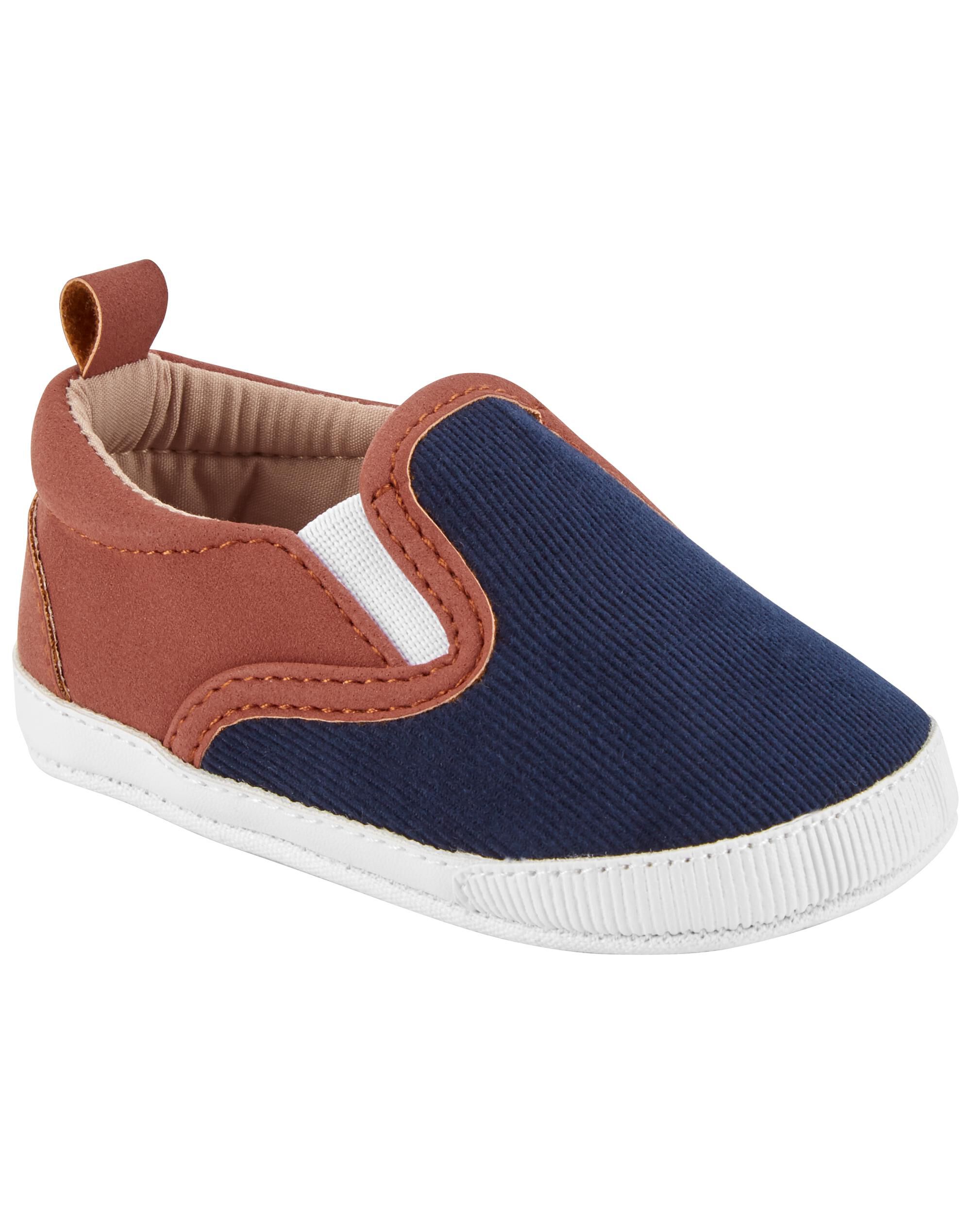 Carters soft sole hotsell shoes