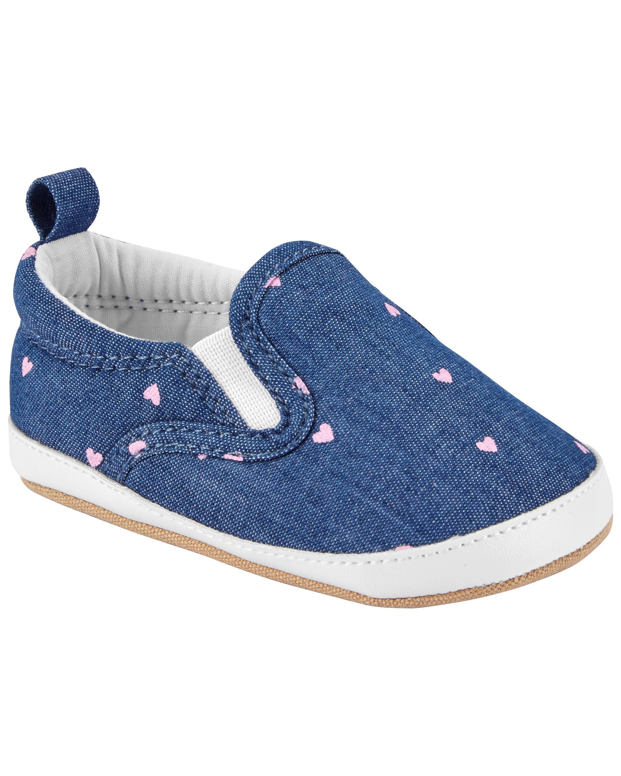 Carters soft deals sole shoes
