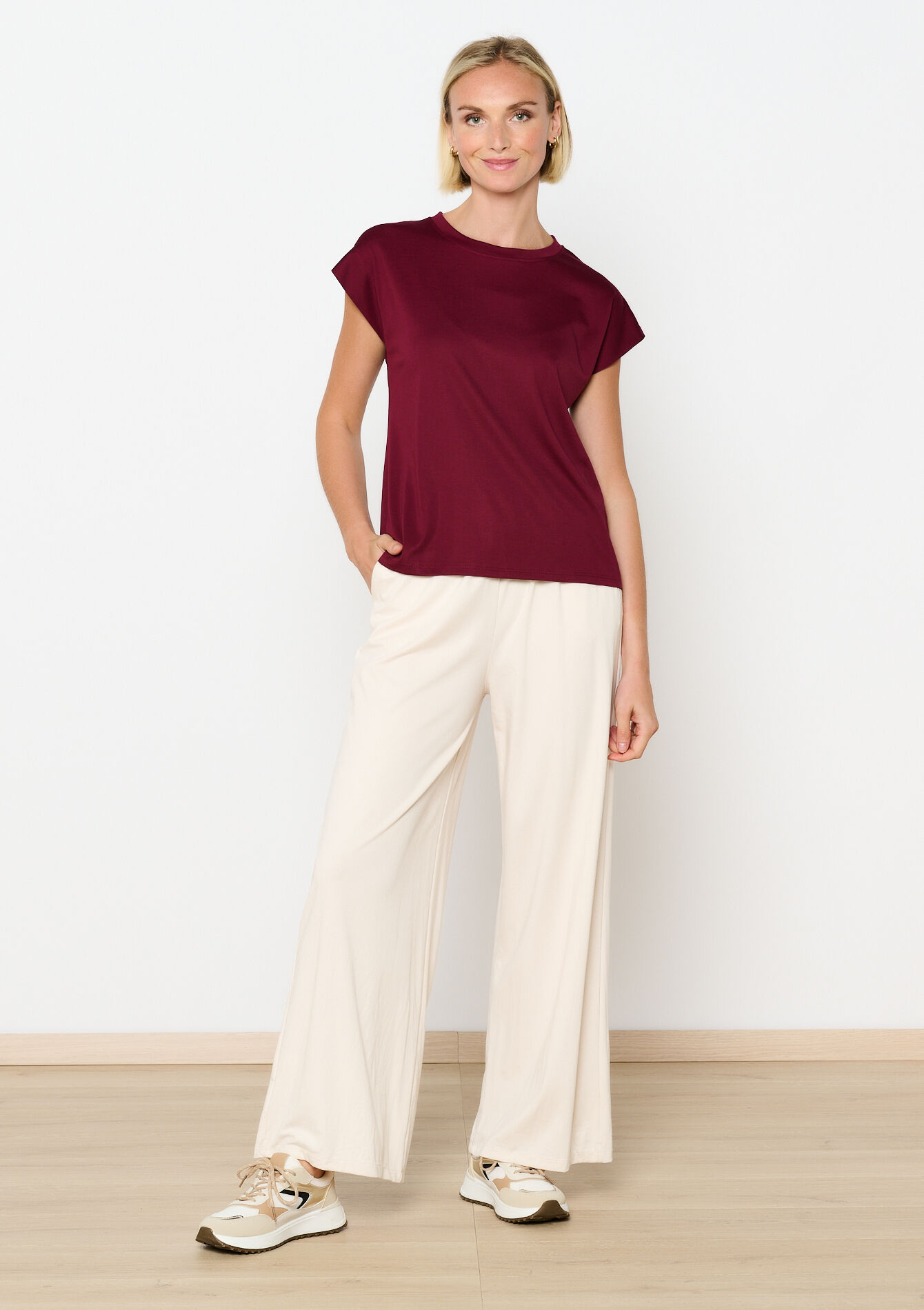 Short-sleeved T-shirt, Short-sleeved T-shirt - BORDEAU WINE - 02301683_1467