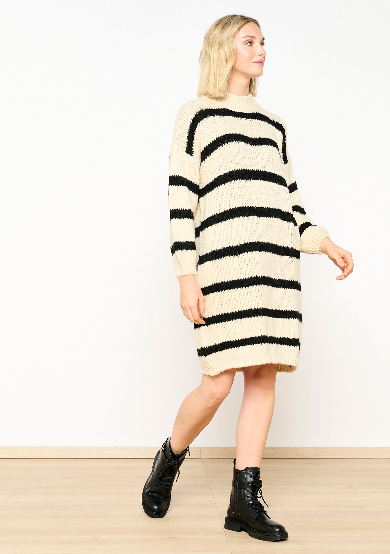 Knitted dress with stripes, Knitted dress with stripes - VANILLA WHITE - 08103485_1013