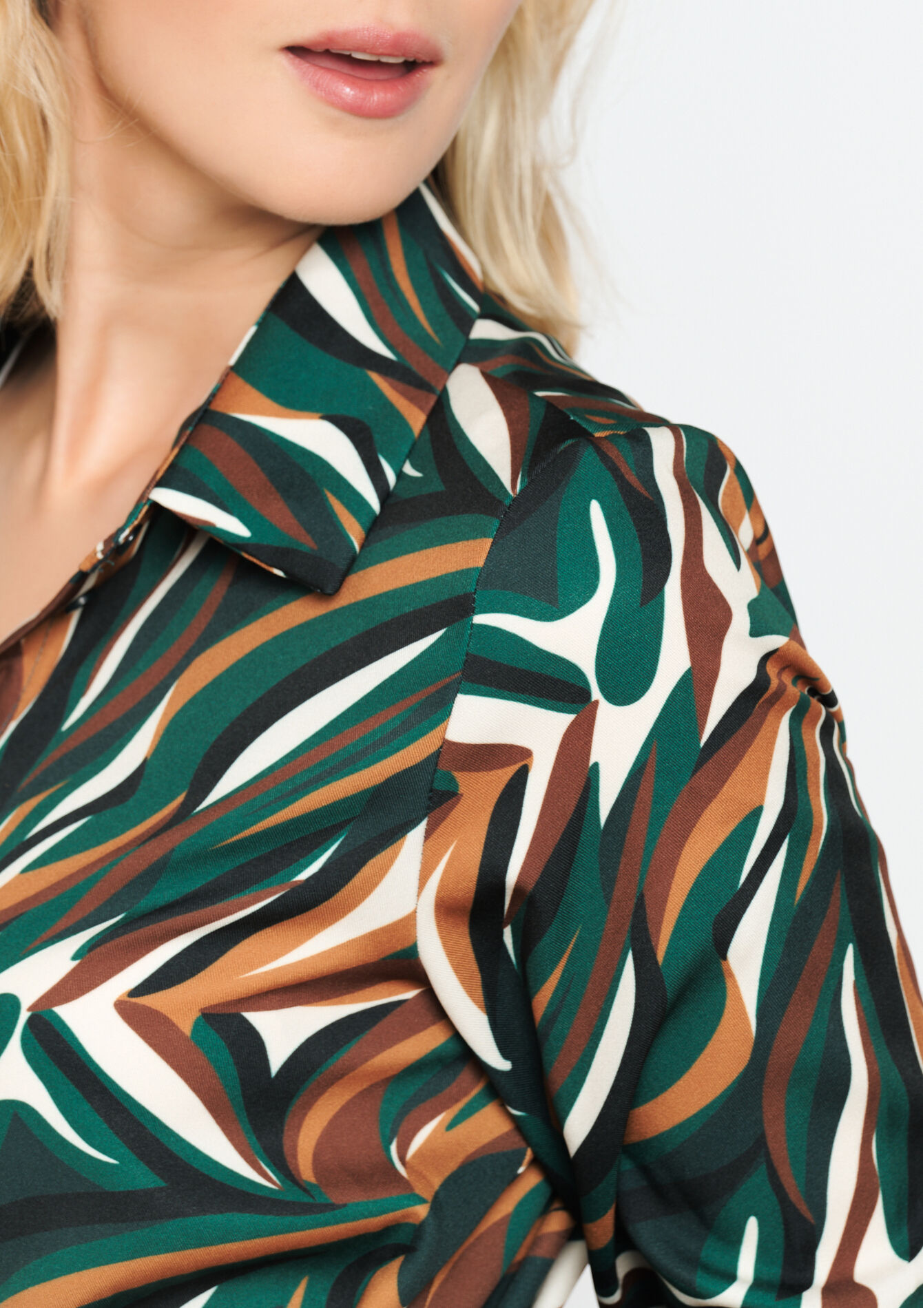 Robe-chemise à imprimé feuilles, undefined - CAMEL CINNAMON - undefined