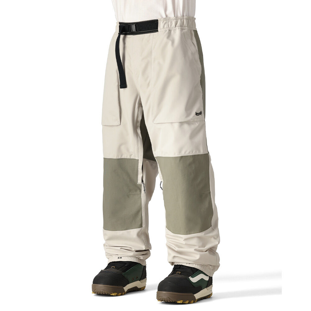 686 Men's 2.5L Ghost Snow Pant | The House