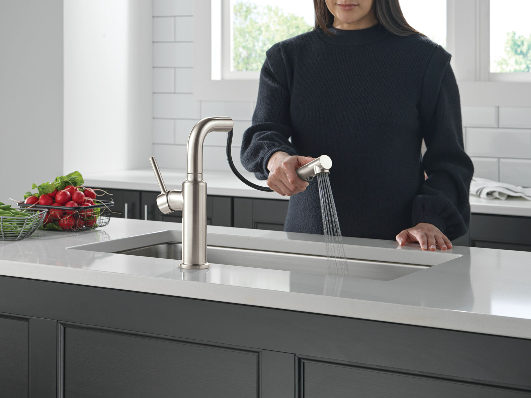 Single Handle Pull-Out Kitchen Faucet, image 5