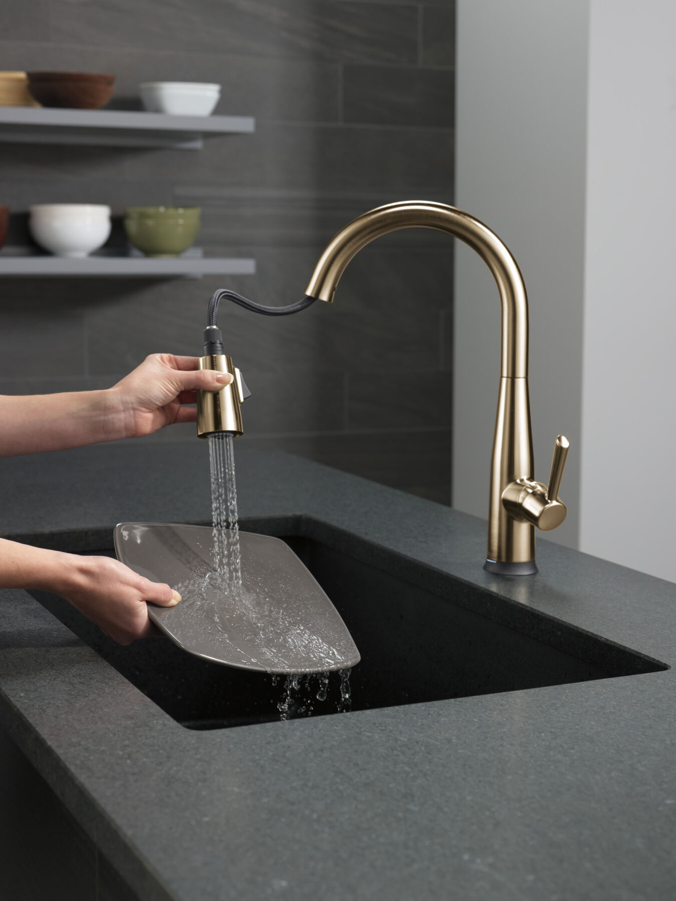 Single Handle Pull-Down Kitchen Faucet with Touch<sub>2</sub>O® Technology Technology, image 6