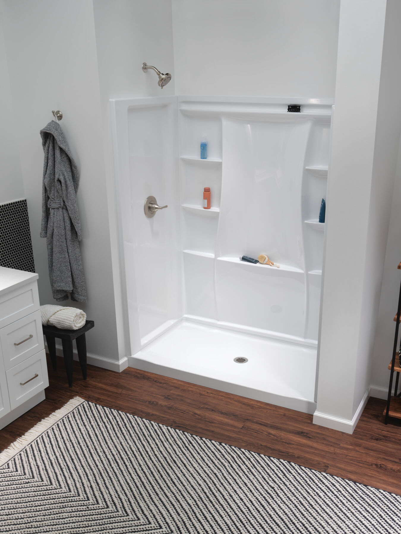 Classic 500 Shower Base 60"x32" Center Drain, image 1