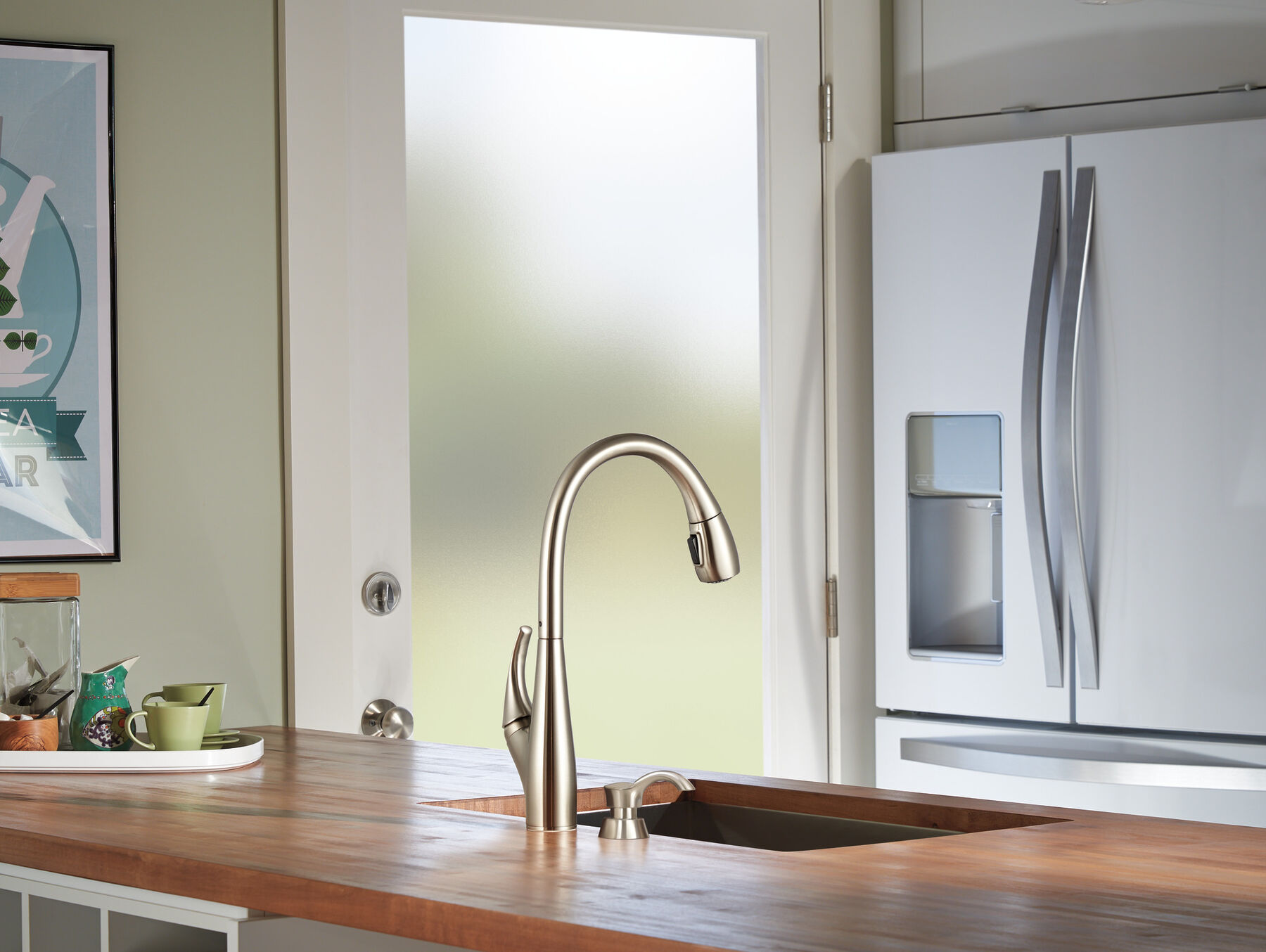Single Handle Pull-Down Kitchen Faucet, image 5