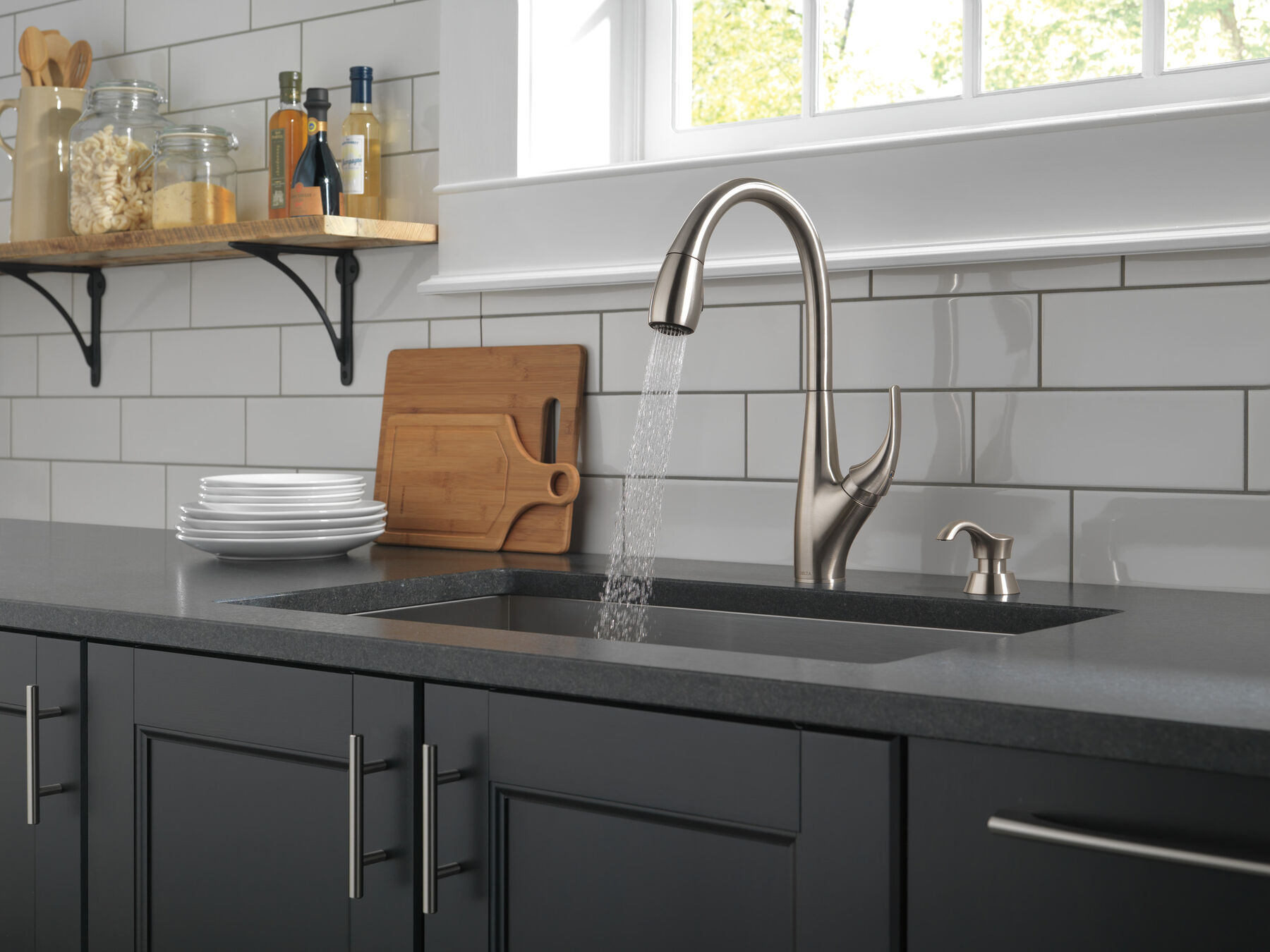 Single Handle Pull-Down Kitchen Faucet, image 6