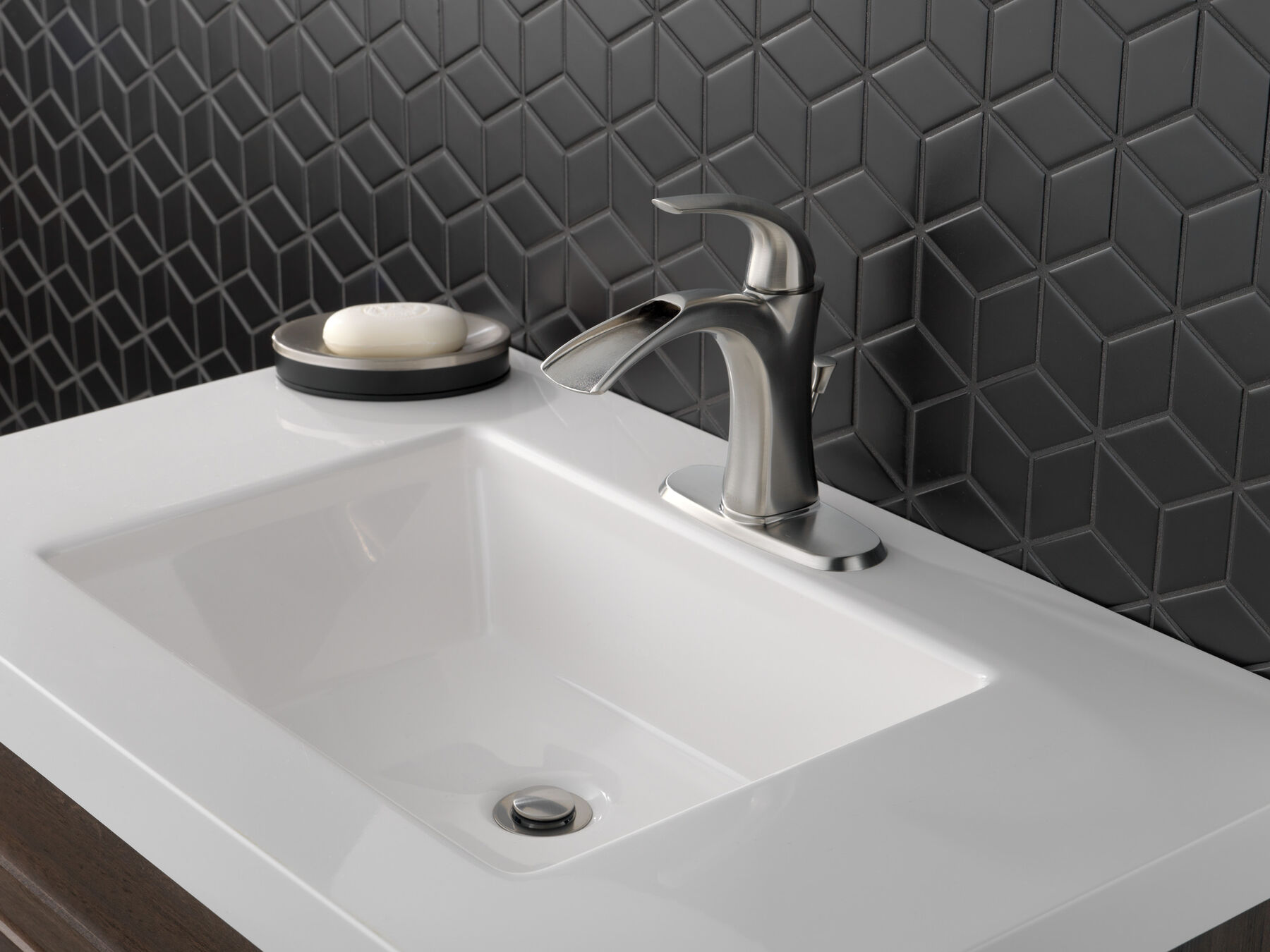Single Handle Bathroom Faucet, image 3