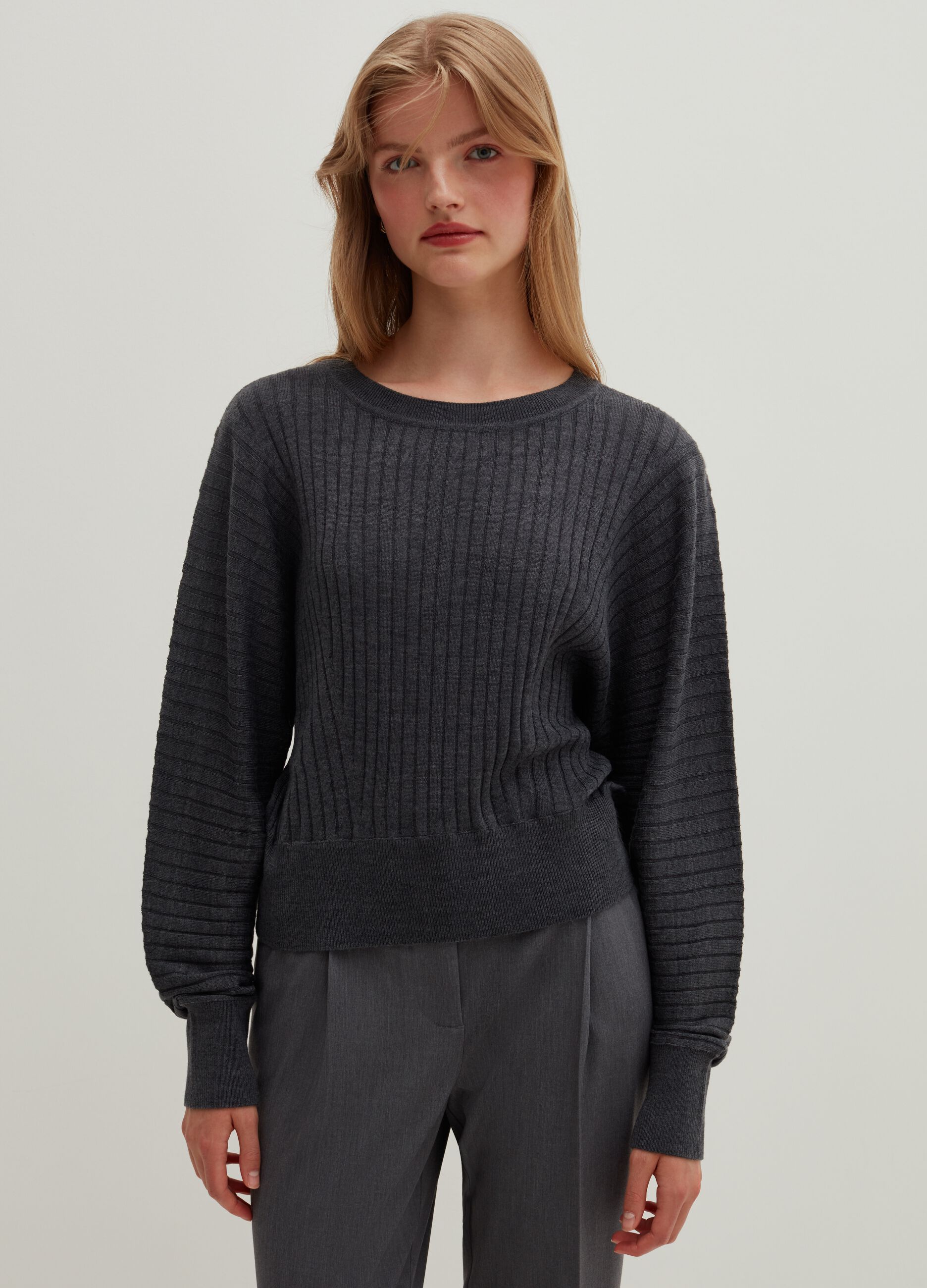 Pullover in maglia a coste Grigio scuro melange