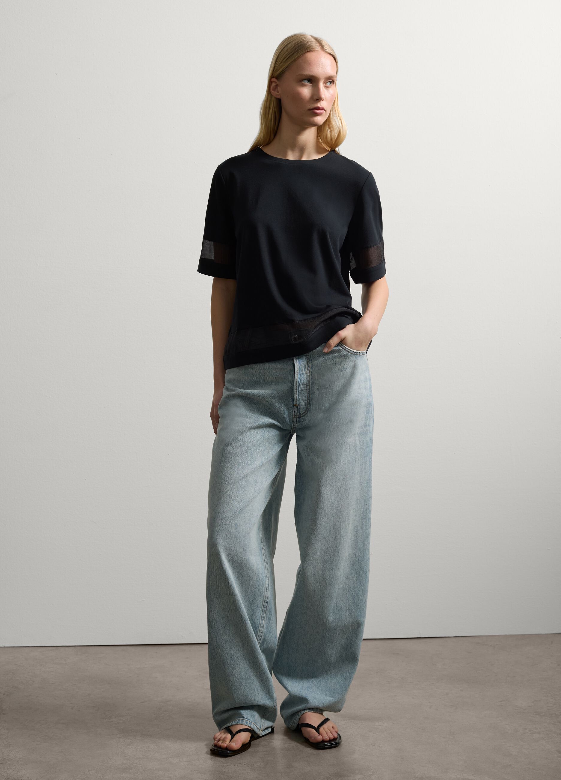 T-shirt con dettagli semi trasparenti Nero