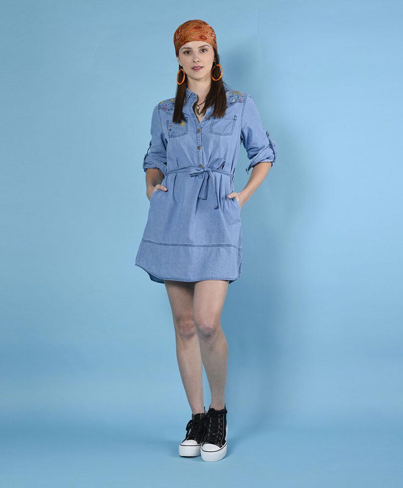 Vestido corto cuello camisero Vestido corto cuello camisero