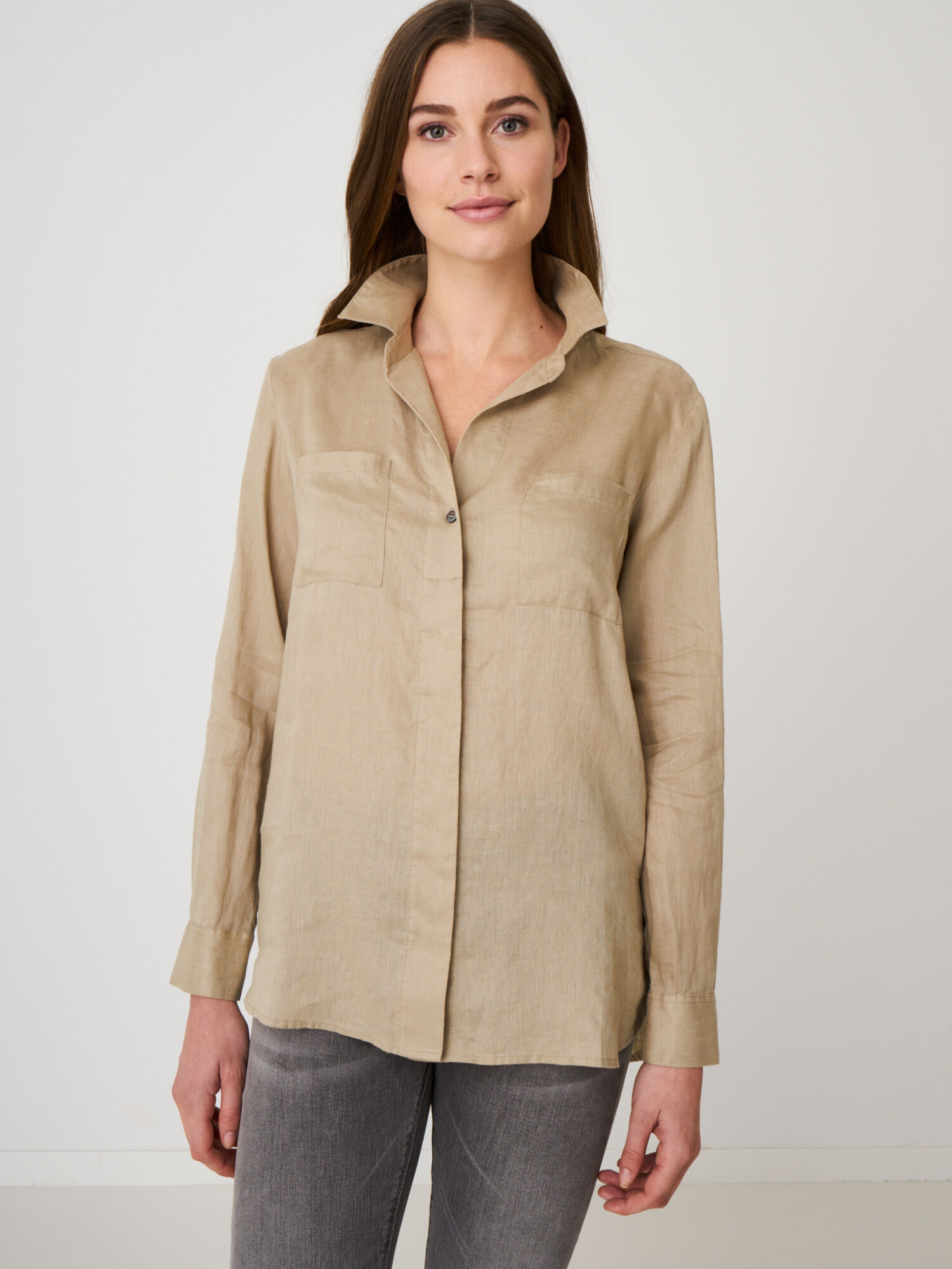 Basic linnen blouse met borstzakken