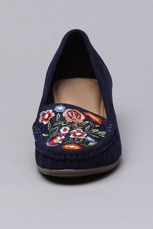 Blue Synthetic Suede Formal Loafers image number 5