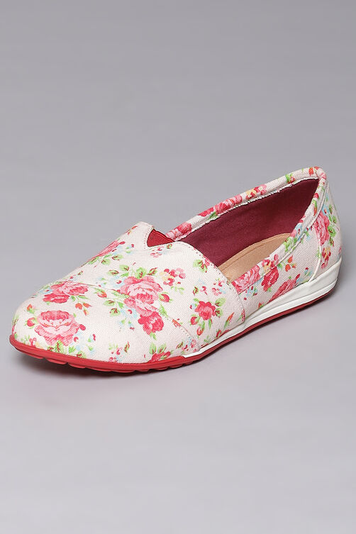 Off White Fabric Formal Slip On image number 2
