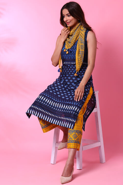 Mustard Art Silk Printed Scarf image number 2